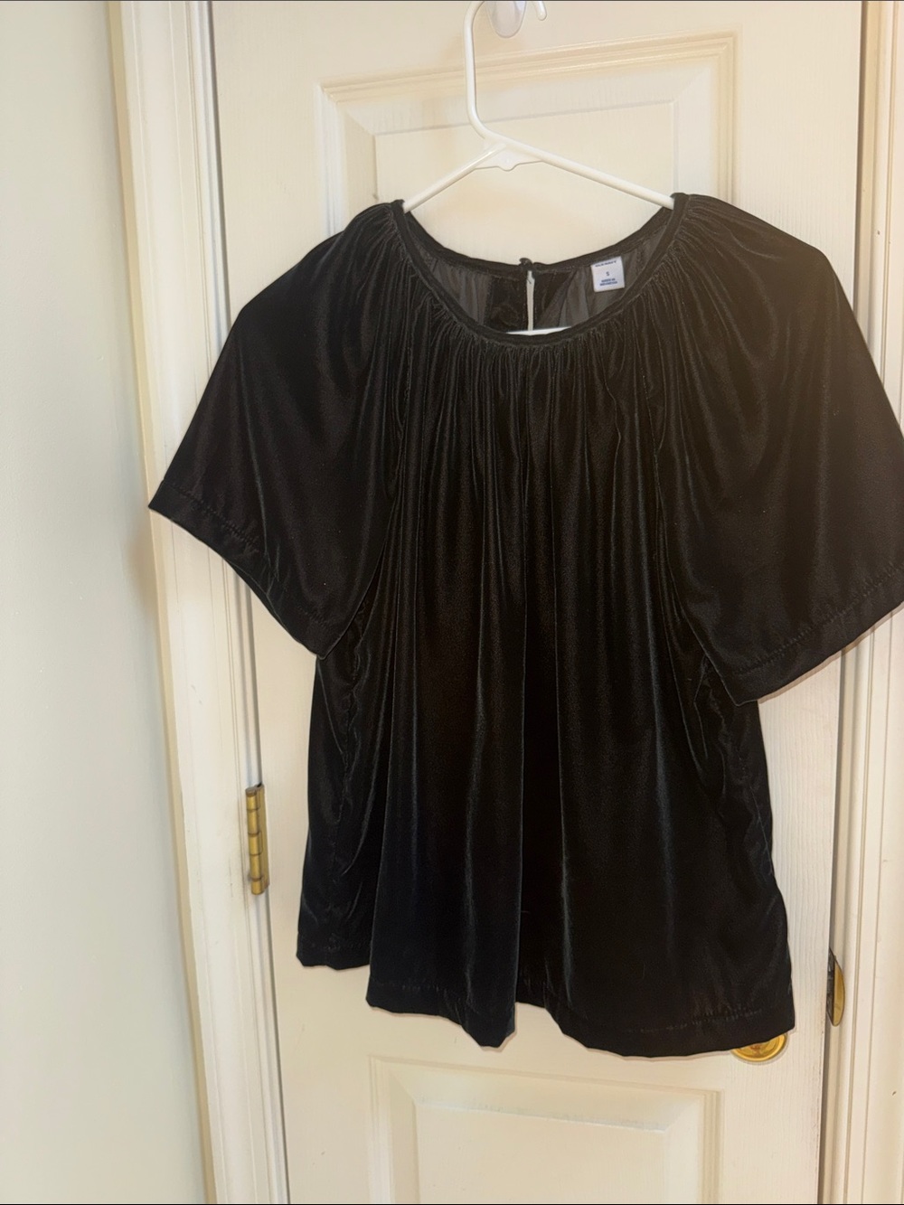 Old Navy Black Velvet Short Sleeve Tunic Top